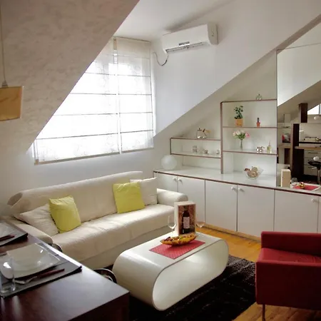Triangle 1 Apartment Belgrade