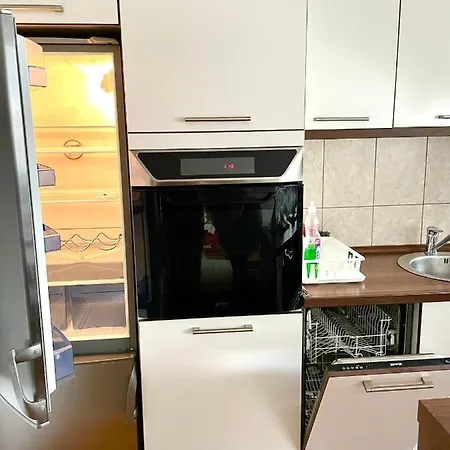 아파트 Triangle 1