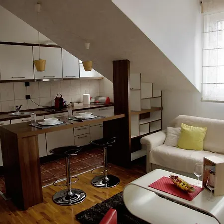 Διαμέρισμα Triangle 1