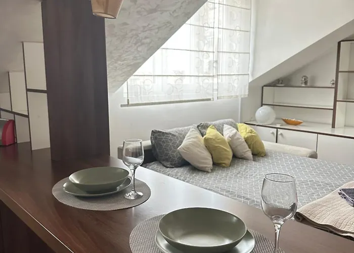 Apartmán Triangle 1 *